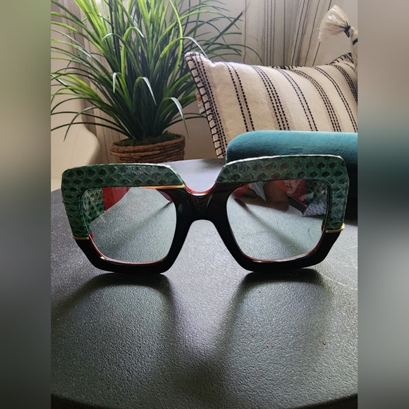 Gucci square custom-made snakeskin sunglasses - Picture 3 of 4